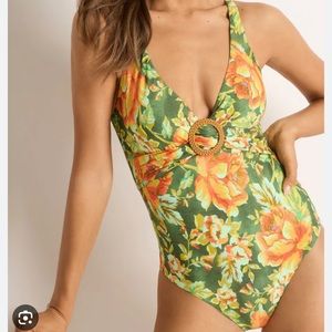 Monte & Lou floral oring one piece size US 6